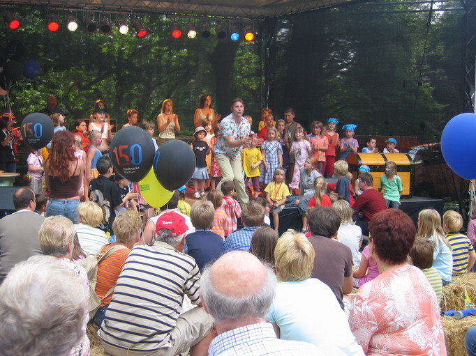 gal/2005/2005 Stadtparkfest Bochum/2005 03.07.Stadtparkfest Bochum Power Piraten 057.jpg